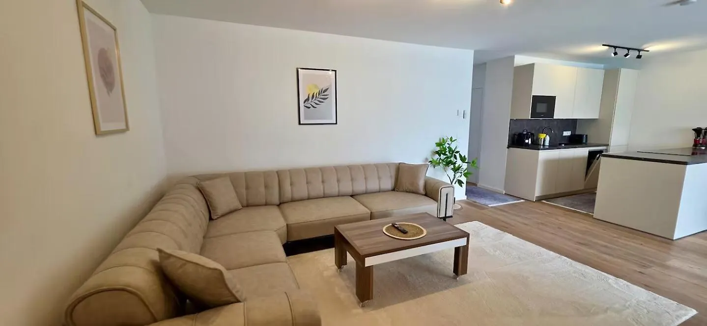 Retsina Apartments Vienne 0*,