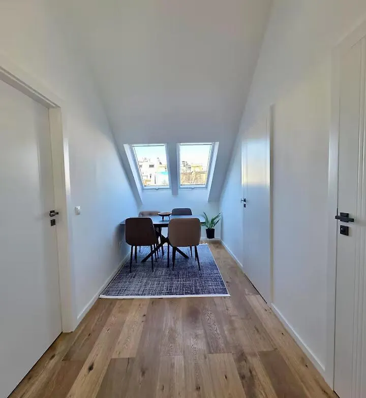 Retsina Apartments Vienne 0*,