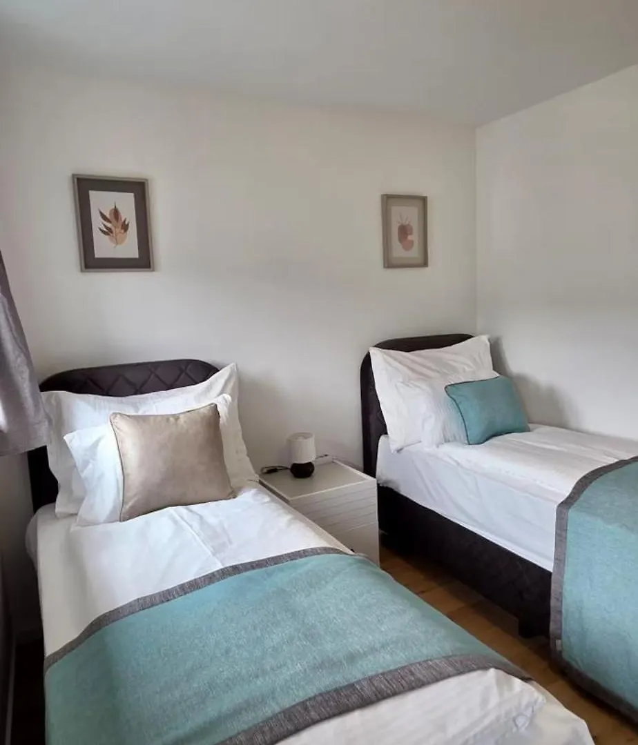 Retsina Apartments Vienne